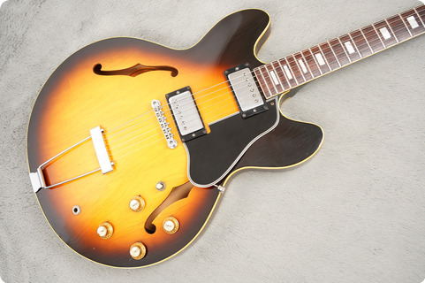 Gibson Es 335 Td 1966 Sunburst  (refin Neck, Overspray Back Of Body)