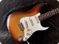Fender-Stratocaster-1974-Sunburst