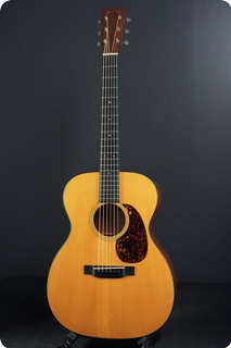 C. F. Martin & Co 000 18 Golden Era 1937 2007 Natural
