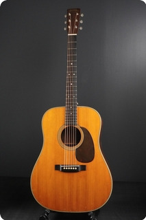 C. F. Martin & Co D 28 1951 Natural