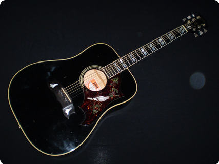 Gibson Dove 1977 Black