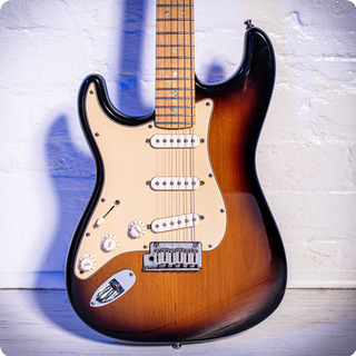 Fender Stratocaster Deluxe Left Handed 2004 Sunburst