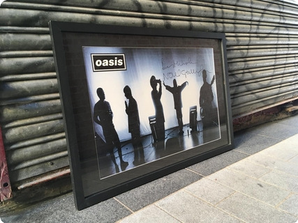 Oasis Promotional Picture Ex Creation Records Signed By Noel Gallagher 1997 Black