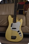 Fender-Musicmaster Bass-1974-Olympic White