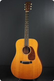 C. F. Martin & Co D 18 1945 Natural