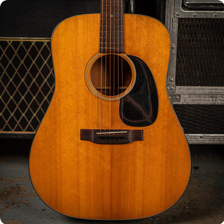 Martin D18 1975 Natural