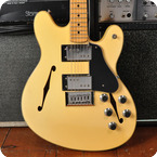 Fender-Starcaster-1975-White