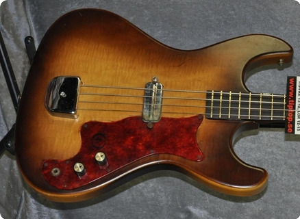 Kay Electric Bass Deluxe Model 5935. 1965 Sunburst