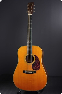 C. F. Martin & Co Hd 28v 2005 Natural