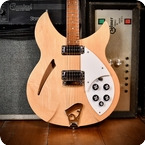 Rickenbacker 330 2015 Mapleglo