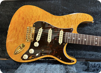 Fender-Flagship Tokyo Gold Stratocaster Limited Edition MIJ-2023-Quilt Maple Top