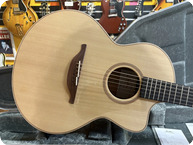 Lowden-S-20c -Sitka Spruce - Mahogany