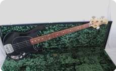 Music Man Sabre fretless 1989 Black