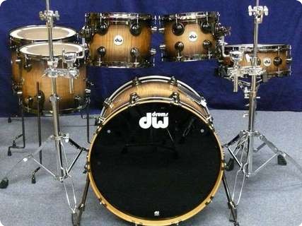 Dw Dw Collector's Maple Exotic Shellset 2012 Candy Black Burst Over Heartwood Curly