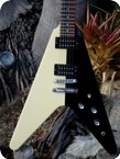 Gibson FLYING V 1985 Black And White Finish