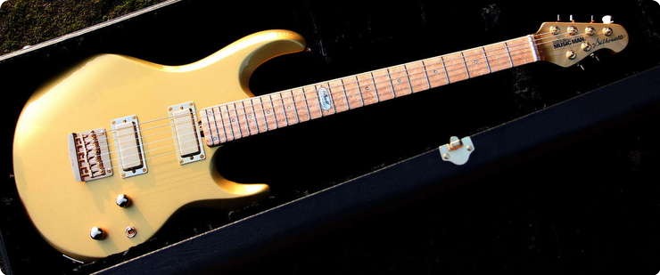 Music Man Bfr Silhouette Gold Roller 2013 Gold