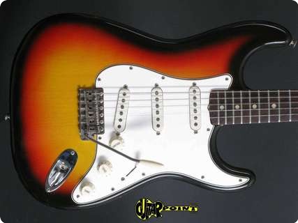 Fender Stratocaster 1965 3 Tone Sunburst