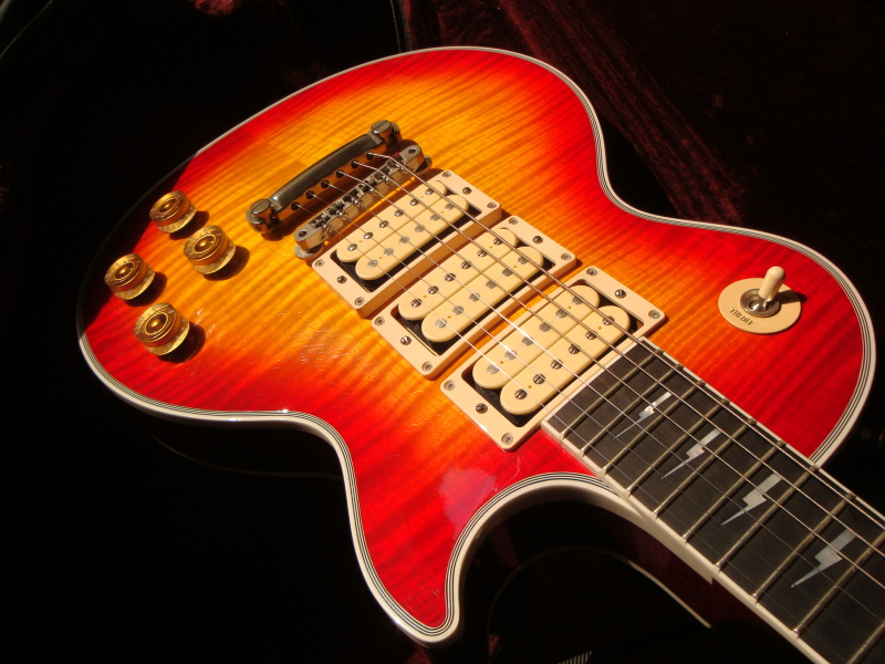 Gibson Les Paul Custom Ace Frehley ''300'' Custom Shop LTD 2000's ...