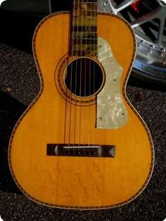 Stromberg Voisinet Parlor Guitar 1920