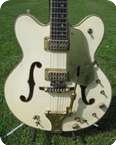 Gibson White Falcon Double Cutaway 1969 White