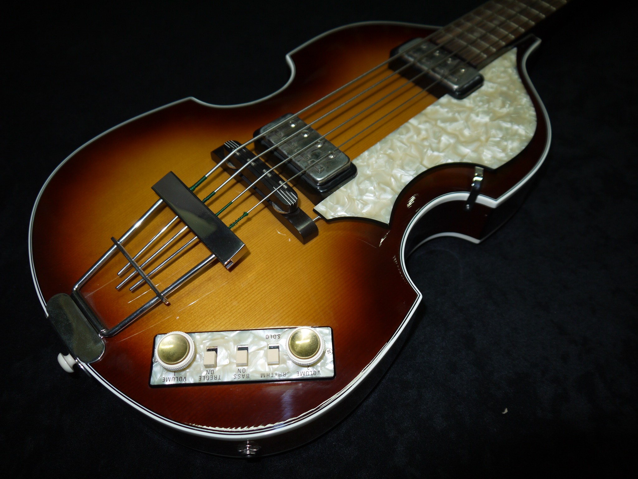 Hofner Violin Bass. Бас гитара Hofner 500. Hofner Violin Guitar. Hofner 500/1. Violin bass