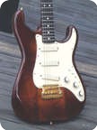Fender Stratocaster 1983 Walnut Elite Honeybrust