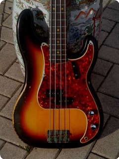 Fender Precision Bass 1966 Sunburst