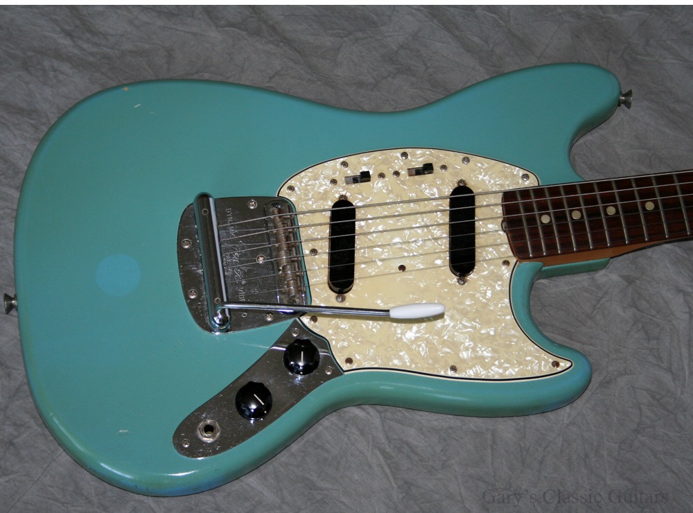 Fender Mustang 1967 Blue Guitar For Sale Garys Classic Guitars
