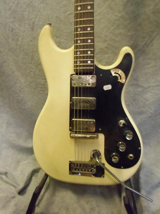 Hofner 1963 White Sale Twang