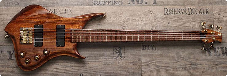 Zerberus Guitars Hades Bass