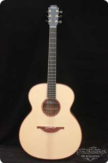 Lowden O 50 2011