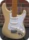 Fender Deluxe Stratocaster 2005-Vintage White