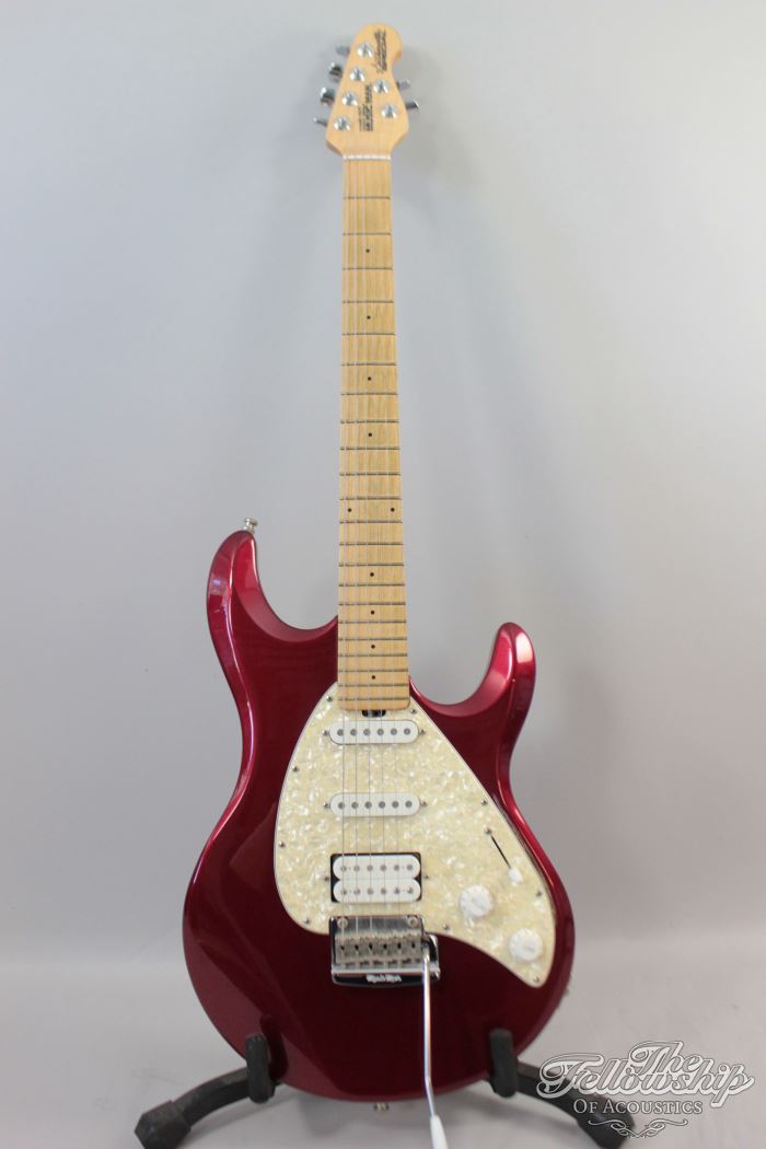 Music Man Silhouette Special Cany Apple Red 2000's Guitar Music Man Silhouette Special Cany Apple Red 2000's Guitar