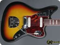 Fender Jaguar 1966 3 tone Sunburst