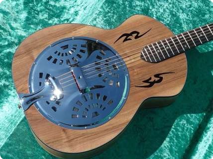 Rozawood Resonator Roundneck 2012 Nitrocellulose Lacquer