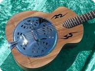 Rozawood RESONATOR ROUNDNECK 2012 Nitrocellulose Lacquer