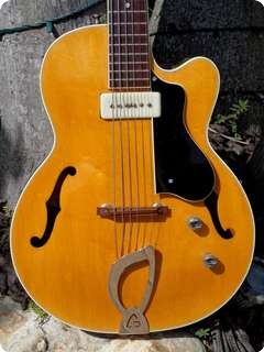 Guild M-65 Freshman 3/4 Cherry 1967 – Chicago Music Exchange