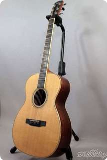 Larrivee Om 09, Madagascar Rosewood & Canadian Sitka Spruce