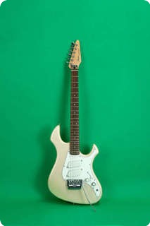Fender Performer 1985 Metallic White
