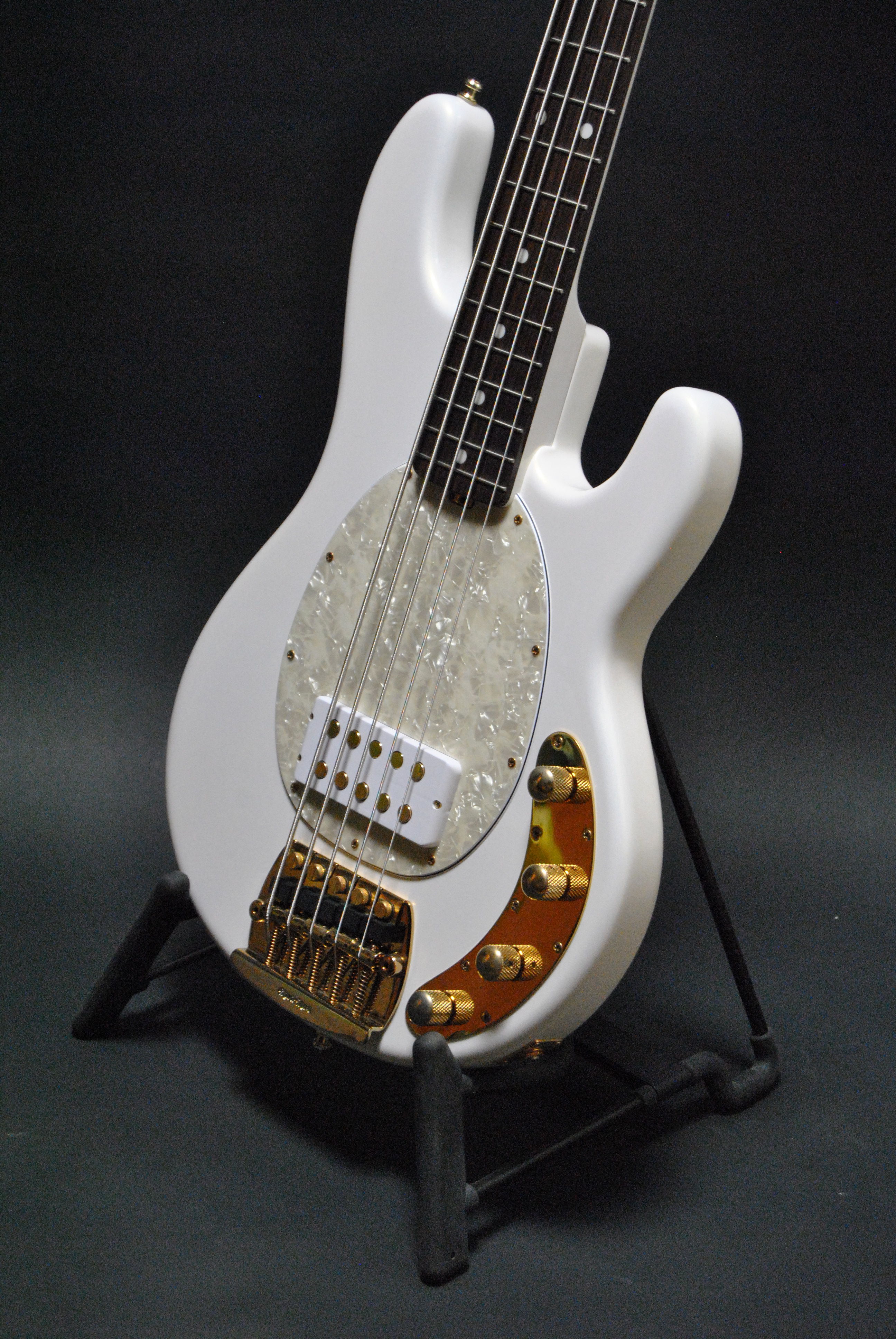 Ernie Ball Music Man Stingray 5 Classic 2012 Glided White Bass For Sale Musical Trades
