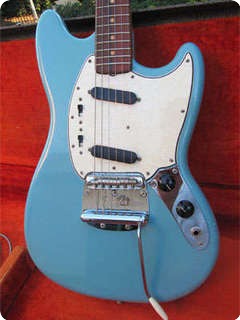 Fender Mustang 1965 Daphne Blue