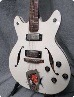 Hagstrom Viking White