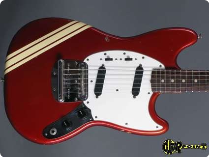 Fender Mustang Competition 1974 Candy Apple Red Car