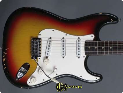 Fender Stratocaster ..only 3,19 Kg !!! 1974 3 Tone Sunburst