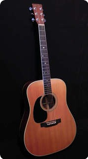 C.f. Martin D 35l 1975 Natural