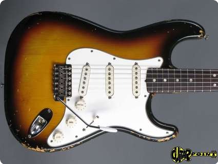 Fender Stratocaster 1968 3 Tone Sunburst