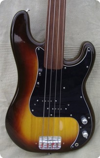 Fender Precision Bass Fretless 1981 Sunburst