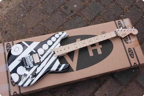 Evh Striped Circle 2014 Circle