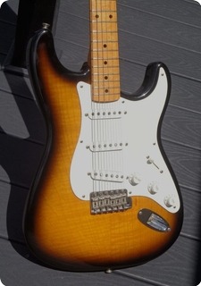 Fender Stratocaster 40th Anniversary’54 Reissue Limited Edition 1994 Sunburst