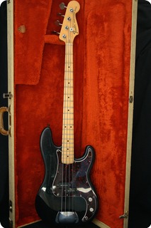Fender Precision Bass 1972 Neck / 62 Reissue Body 1972 Black